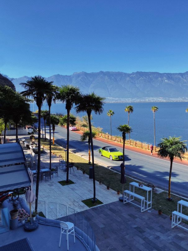 白玛假日海景酒店